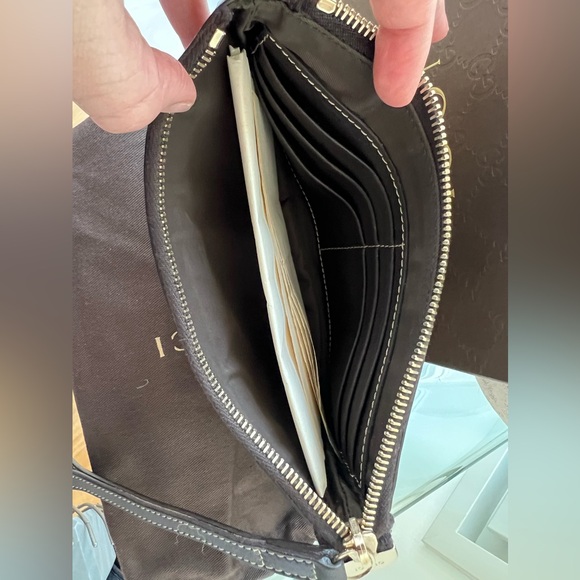 Gucci Gucci GG Canvas Wristlet - Picture 3 of 3